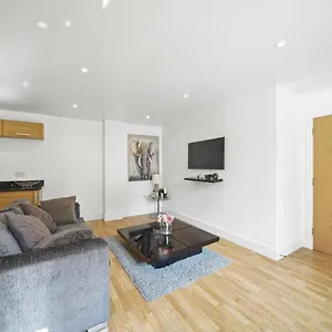 https://marlex-modern-apartments-by-london-bridge.cambridgehotelsuk.com
