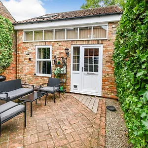 https://fifth-milestone-annexe.yorkshirehotels.net